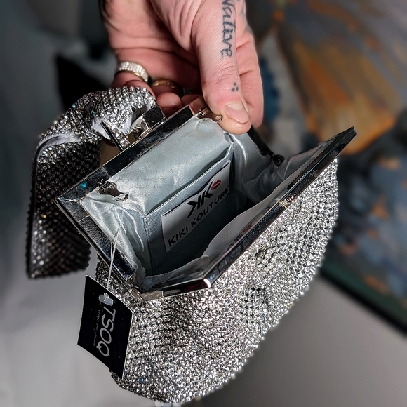 **!! Mega Deal !!**.   6 items for the retail price of one of them !! FIRM PRICE - Picture 1 of 6